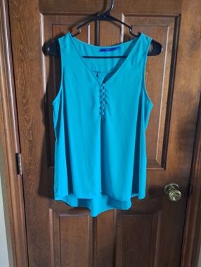 Apt. 9 Soft Green V-Neck Button-Detail Tank